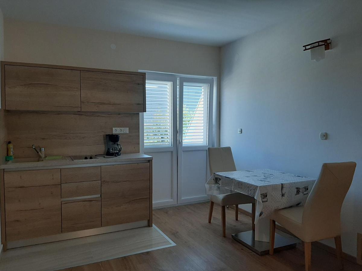 Apartments Edo Novalja Eksteriør bilde
