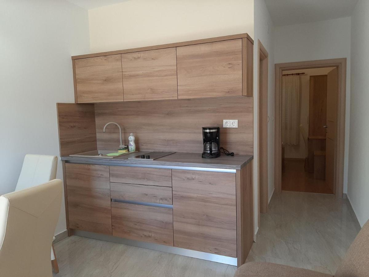 Apartments Edo Novalja Eksteriør bilde